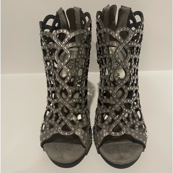 Madeline Girl Corey Bootie Heels - Picture 2 of 6